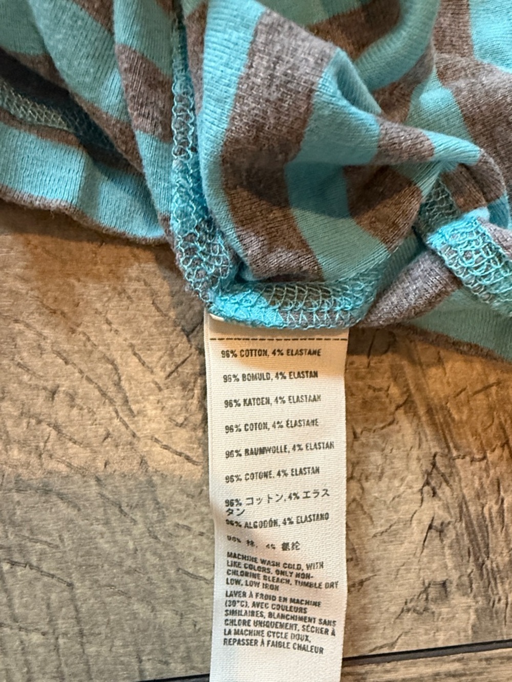 Hollister Light Blue & Gray Striped V-Neck Long Sleeve Tee - Picture 6 of 8